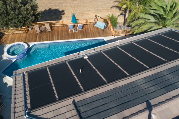 Solarabsorber, Poolheizung auf dem Dach